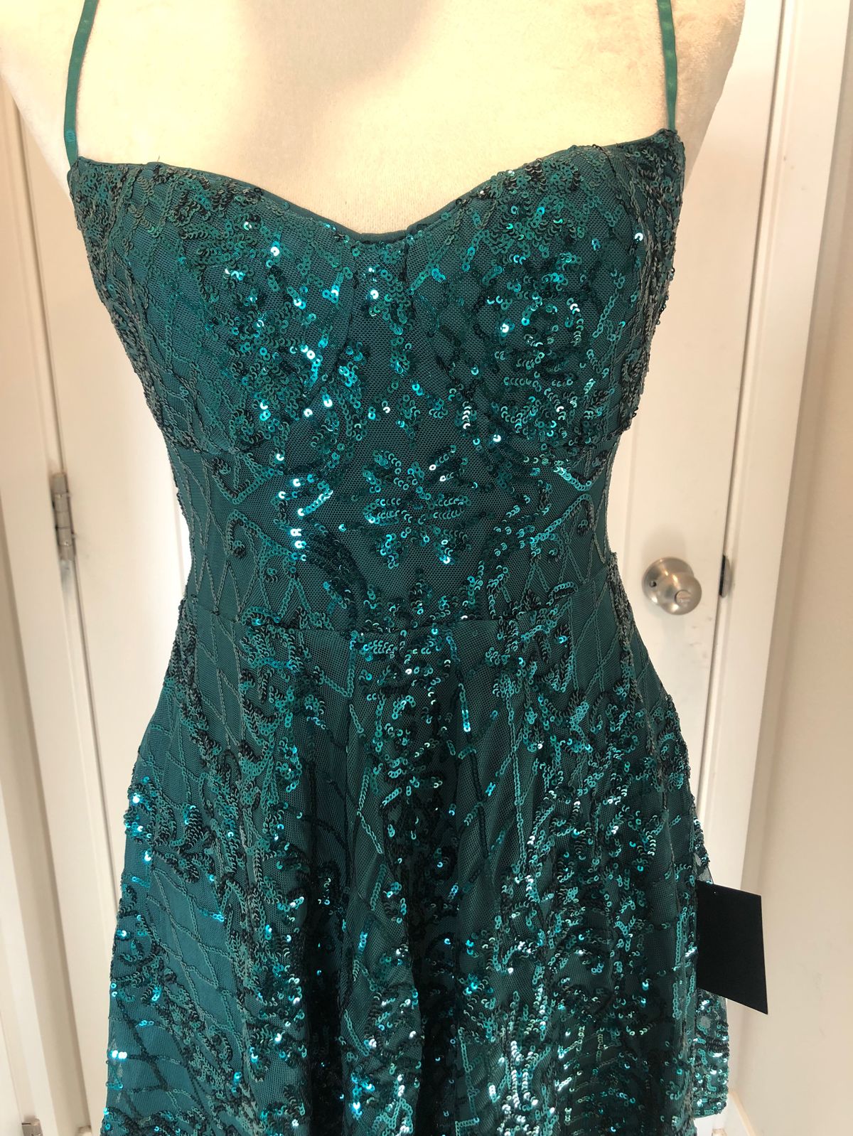 Lulus Size M Plunge Green Cocktail Dress on Queenly