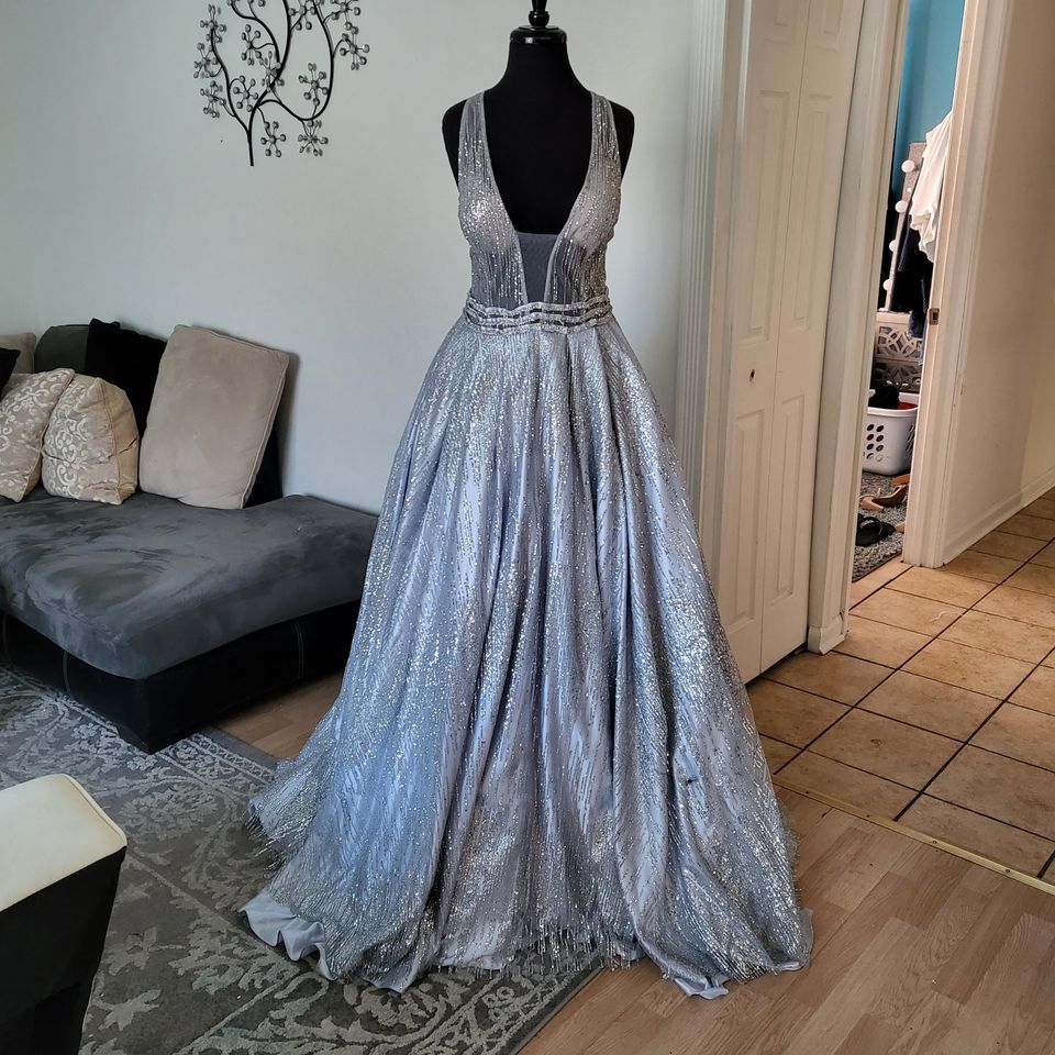 Style PS1998 Portia and Scarlett Size 10 Prom Plunge Sequined Silver Ball Gown on Queenly