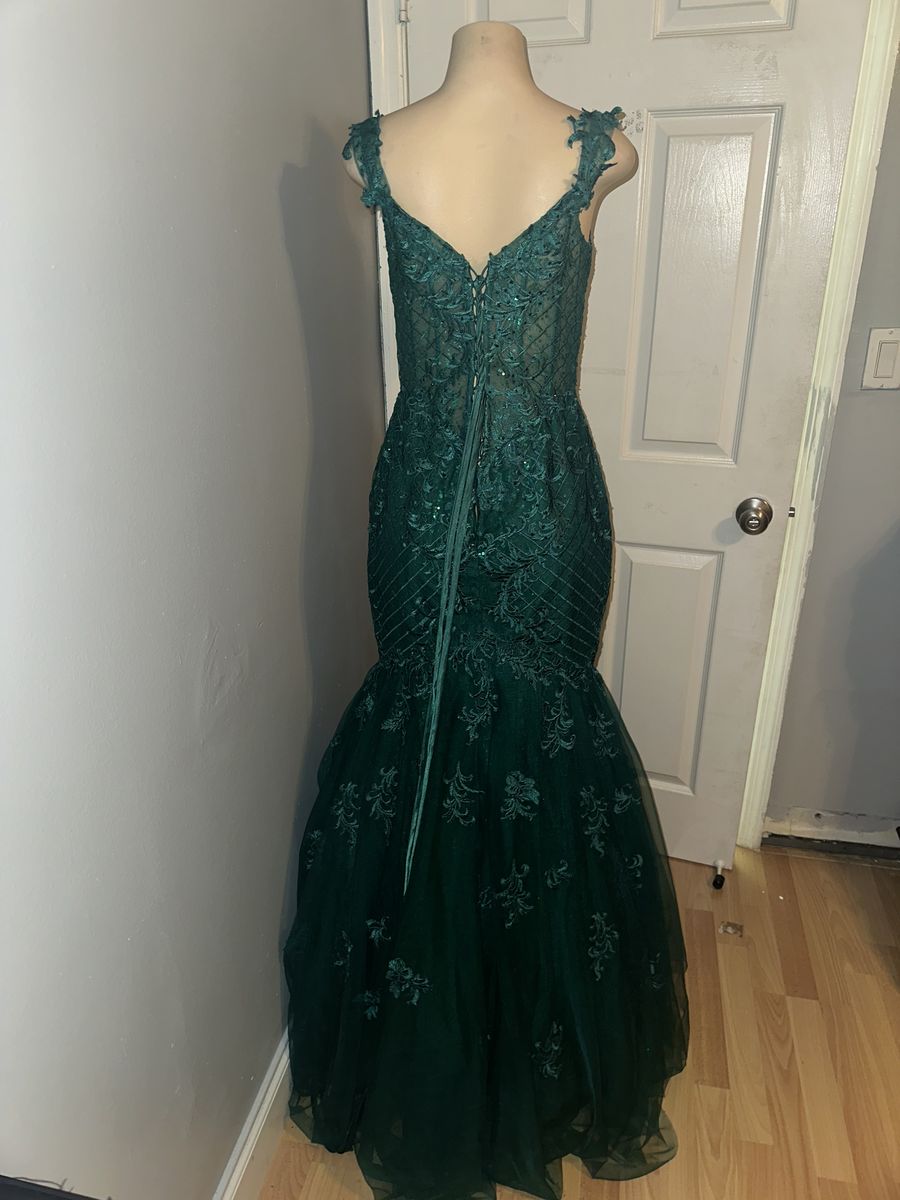Camille La Vie Size 12 Prom Plunge Lace Turquoise Green Mermaid Dress on Queenly