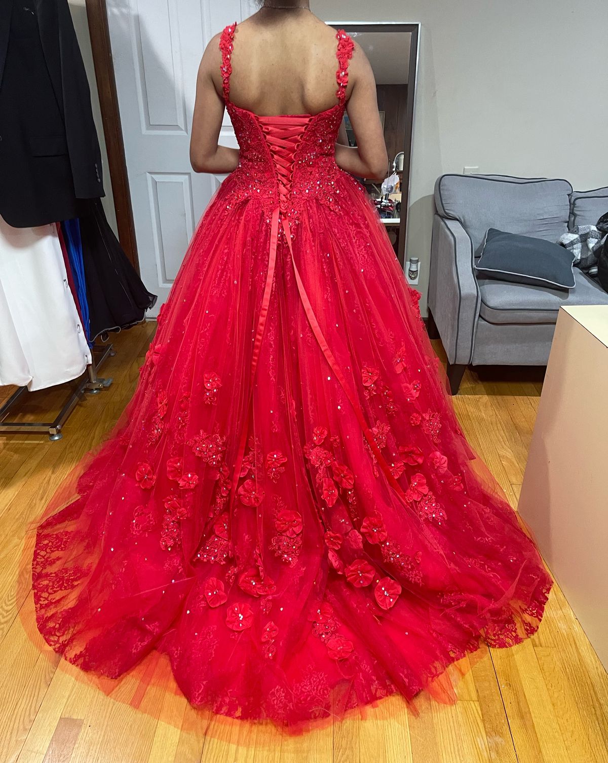 Style 89250 MoriLee Size 6 Prom Plunge Lace Red Ball Gown on Queenly