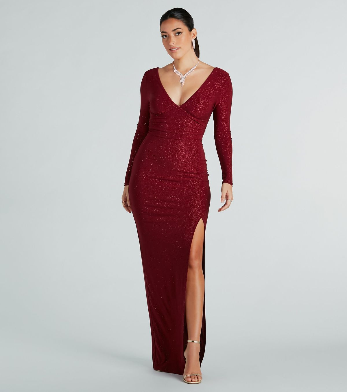 Style 05002-7909 Windsor Size XS Bridesmaid Long Sleeve Sequined Red Side Slit Dress on Queenly