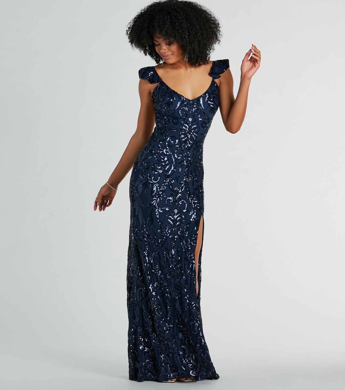 Style 05002-7932 Windsor Size M Prom Sequined Blue Side Slit Dress on Queenly