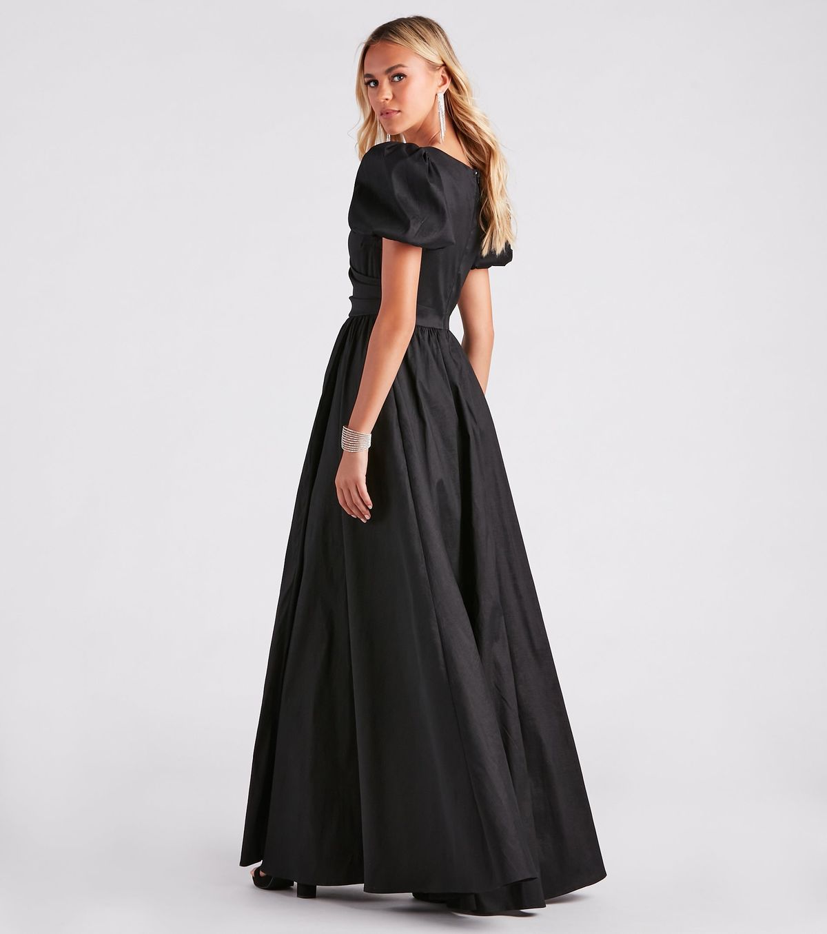 Style 05004-0186 Windsor Size S Prom Black Side Slit Dress on Queenly