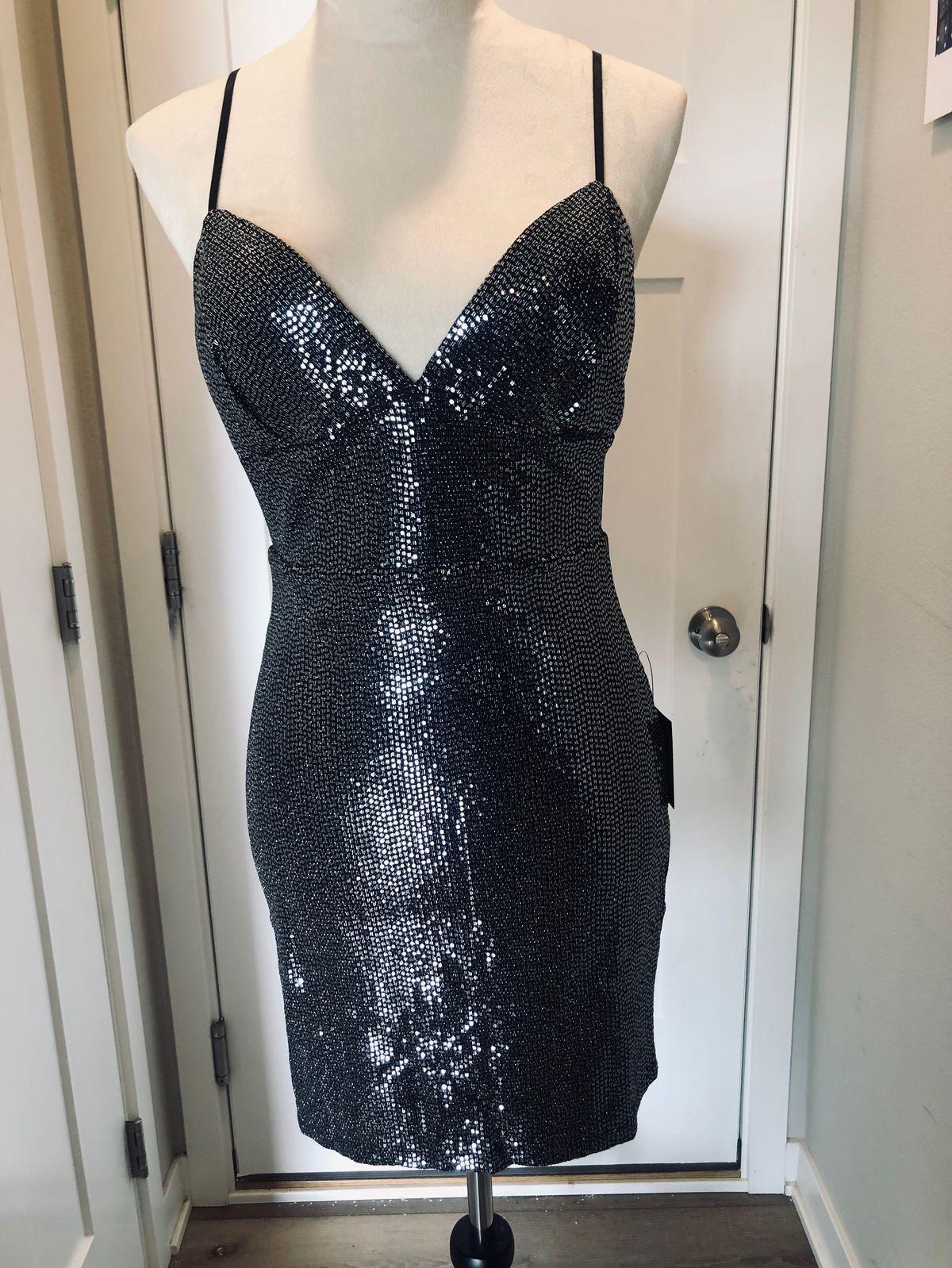 Lulus Size M Plunge Black Cocktail Dress on Queenly