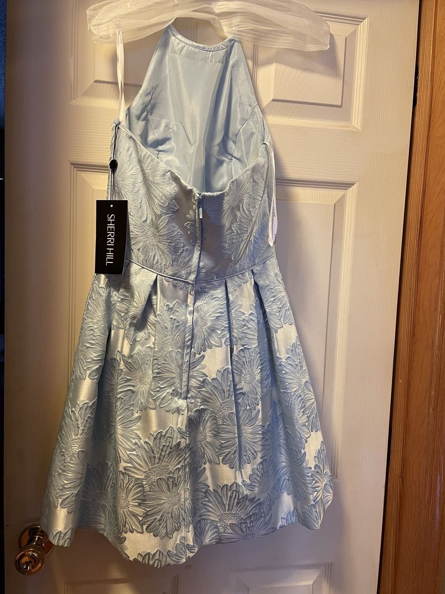 Size 4 Homecoming High Neck Floral Light Blue Cocktail Dress on Queenly