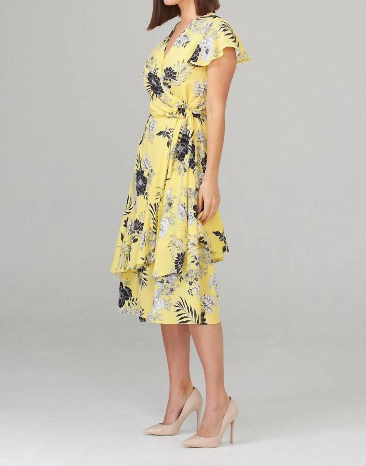 Style 1-776738552-98 Joseph Ribkoff Size 10 Floral Yellow Cocktail Dress on Queenly