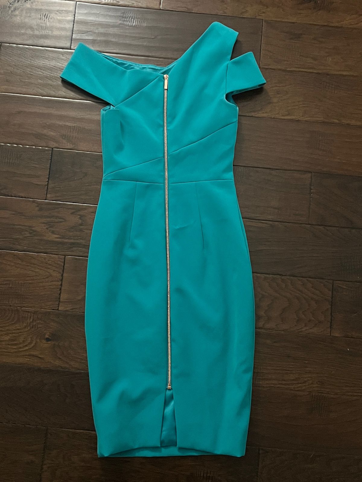 Ted baker Size 0 Pageant One Shoulder Green Cocktail Dress on Queenly