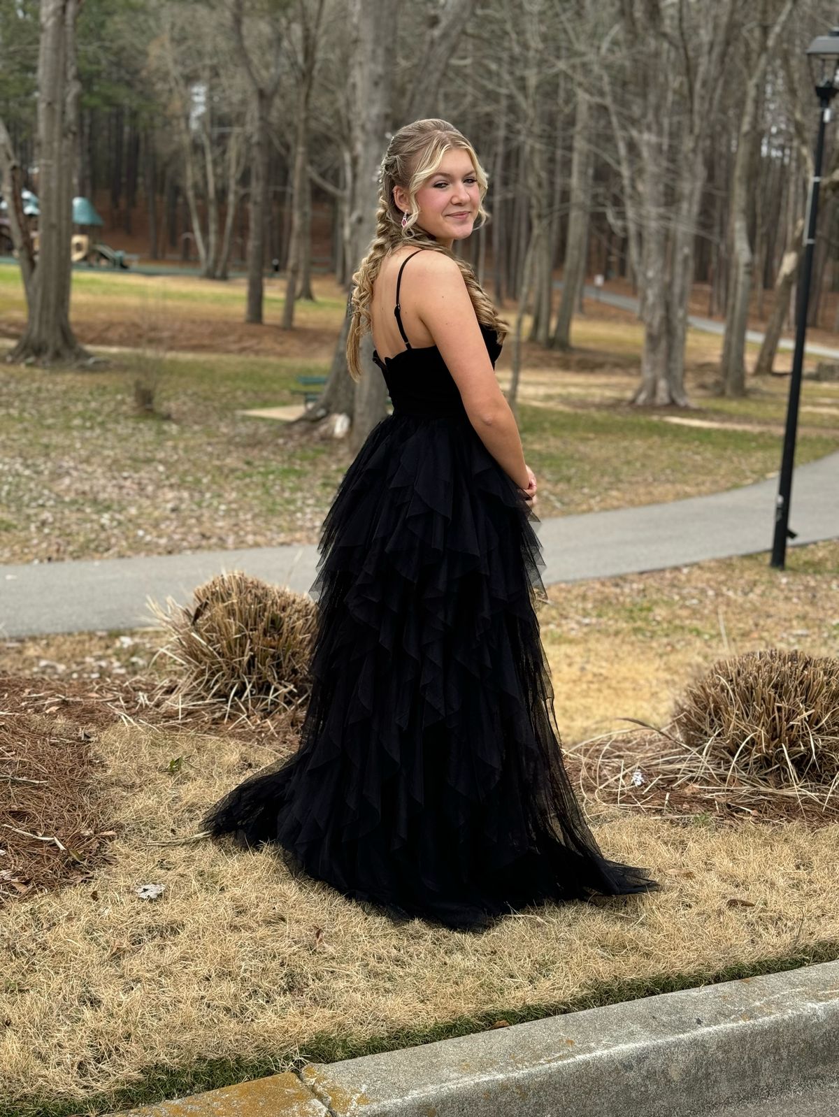 Size 4 Prom Plunge Black A-line Dress on Queenly