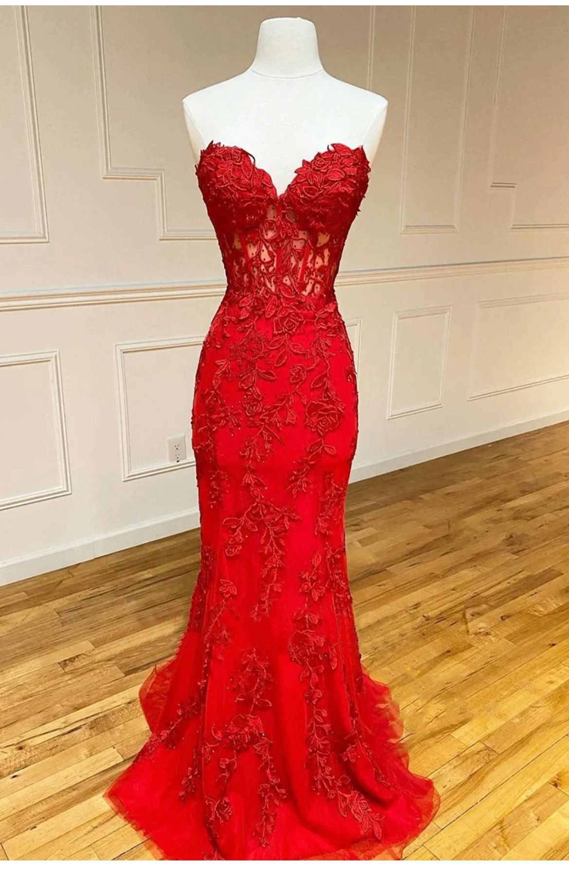 Size 2 Prom Strapless Red Mermaid Dress on Queenly
