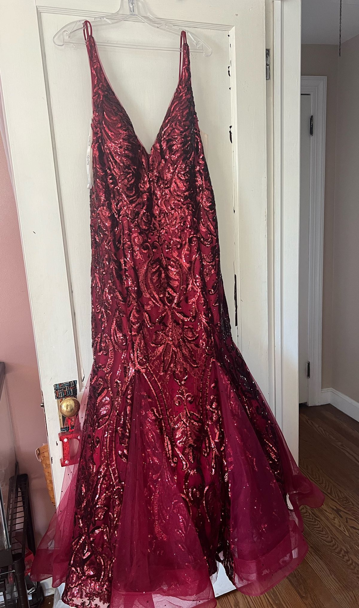 Size XL Prom Plunge Red Mermaid Dress on Queenly