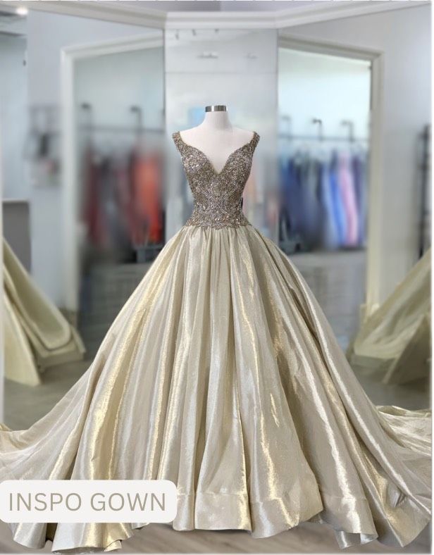 Style 18744X Sherri Hill Size 8 Prom Plunge Sequined Gold Ball Gown on Queenly