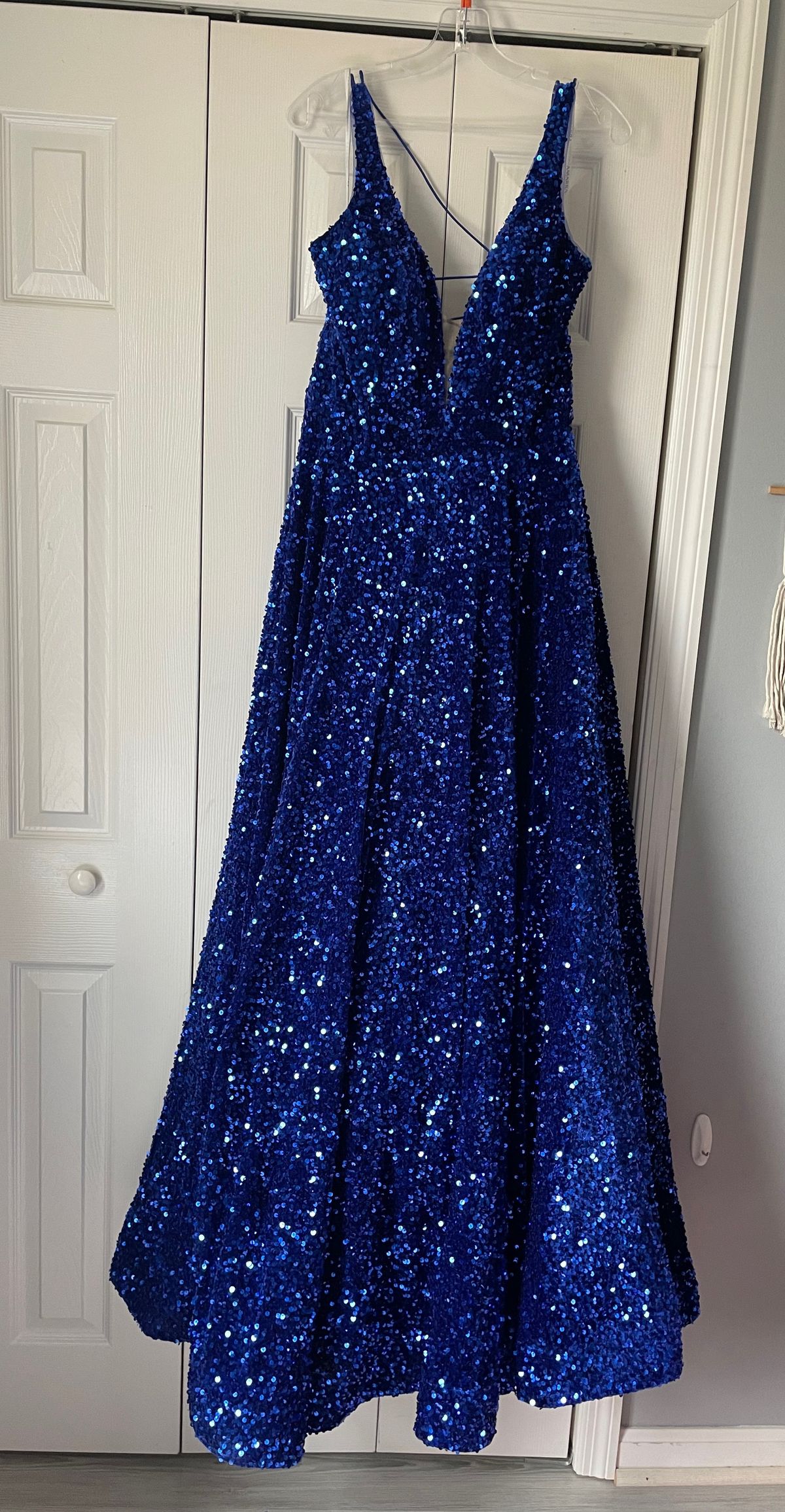 Style 88625 Amarra Size 14 Prom Plunge Lace Royal Blue Ball Gown on Queenly