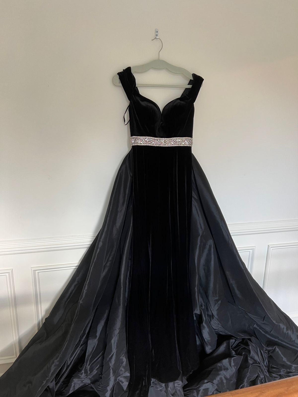 Style 62767R Mac Duggal Size 4 Pageant Strapless Black Ball Gown on Queenly