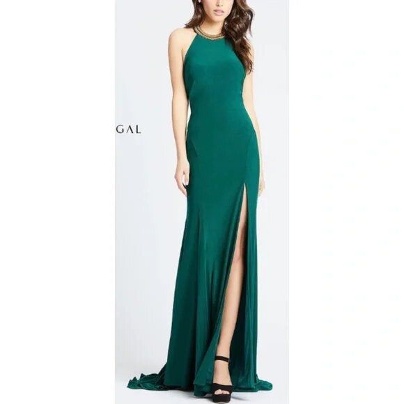 Style 25572 Mac Duggal Size 6 Sequined Emerald Green Side Slit Dress on Queenly