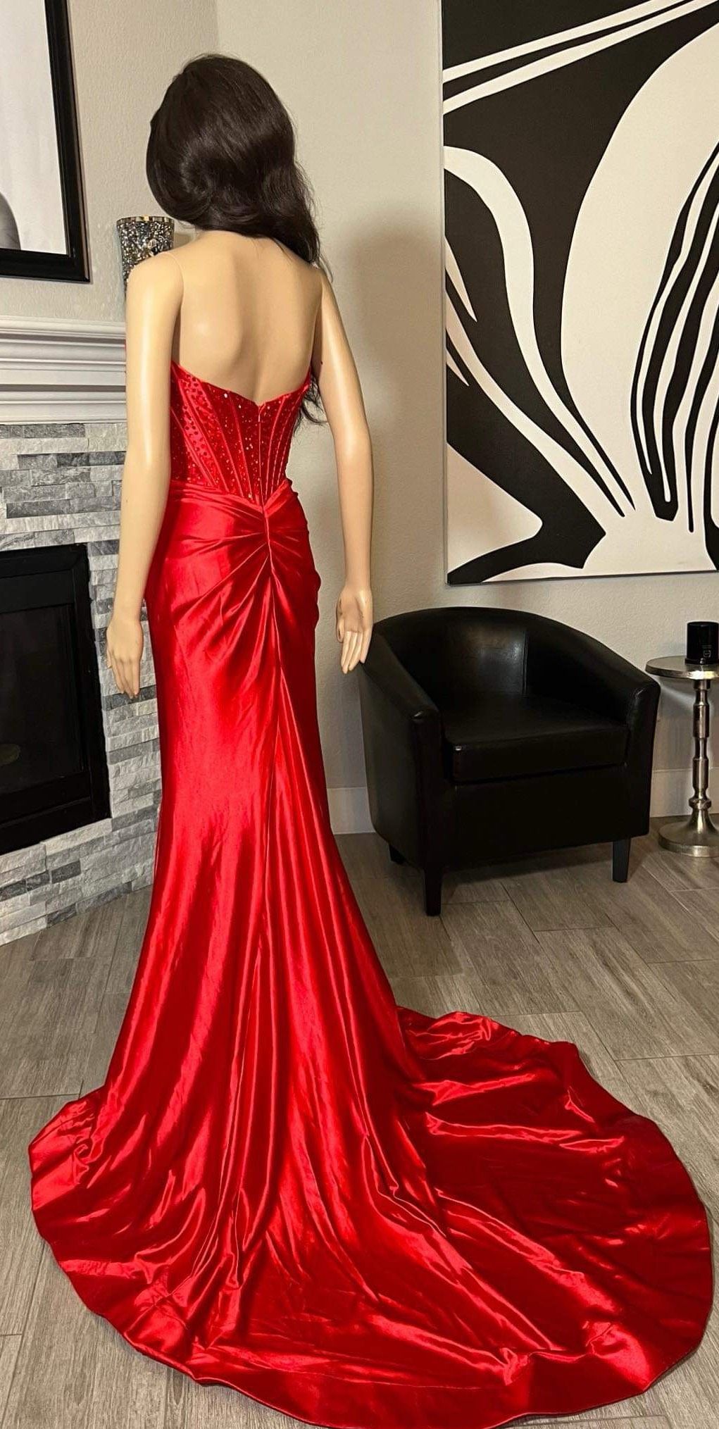 Size 2 Prom Strapless Red Dress With Train on Queenly