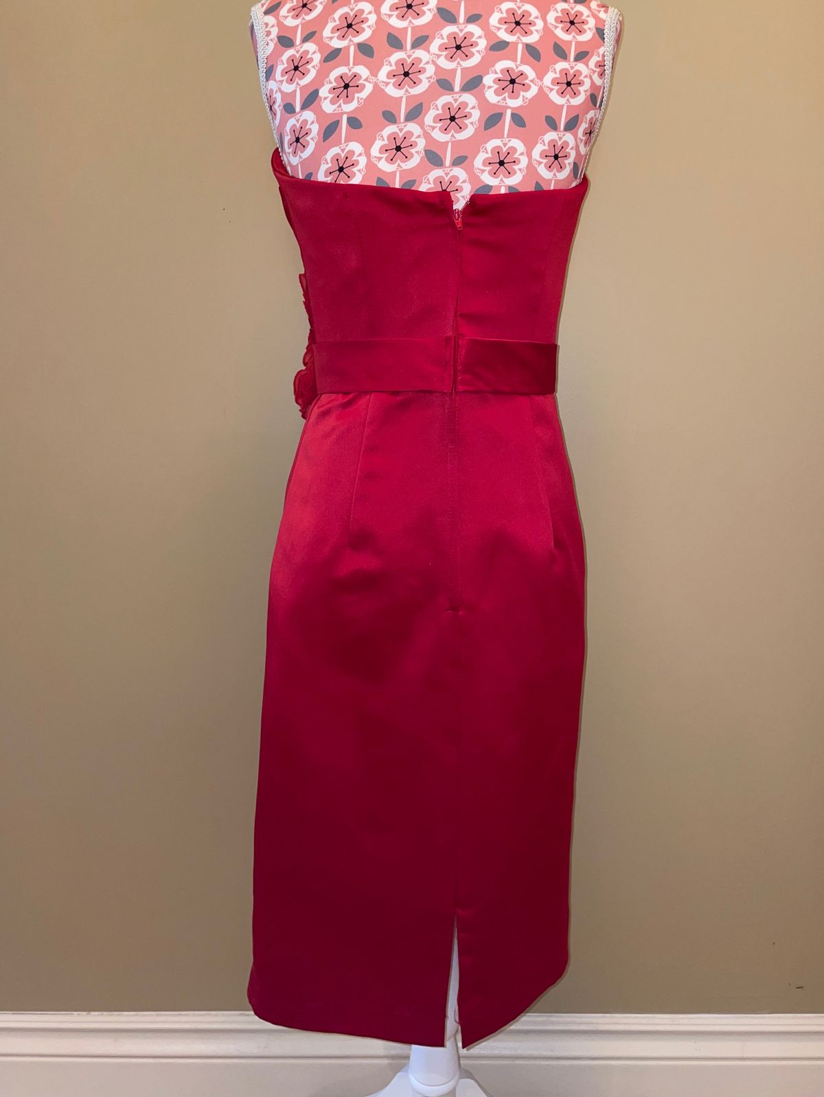 Forever Paris Size 4 Prom Strapless Floral Red Cocktail Dress on Queenly