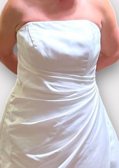 Style 9T8076 David's Bridal Plus Size 16 Wedding Strapless White Ball Gown on Queenly