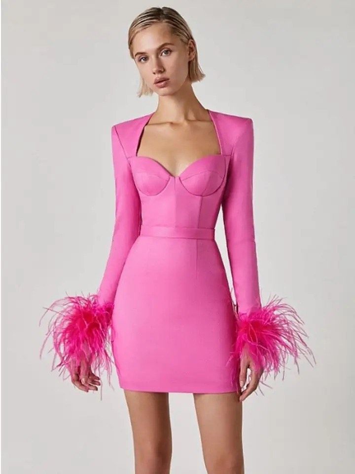 Size 4 Homecoming Long Sleeve Hot Pink Cocktail Dress on Queenly