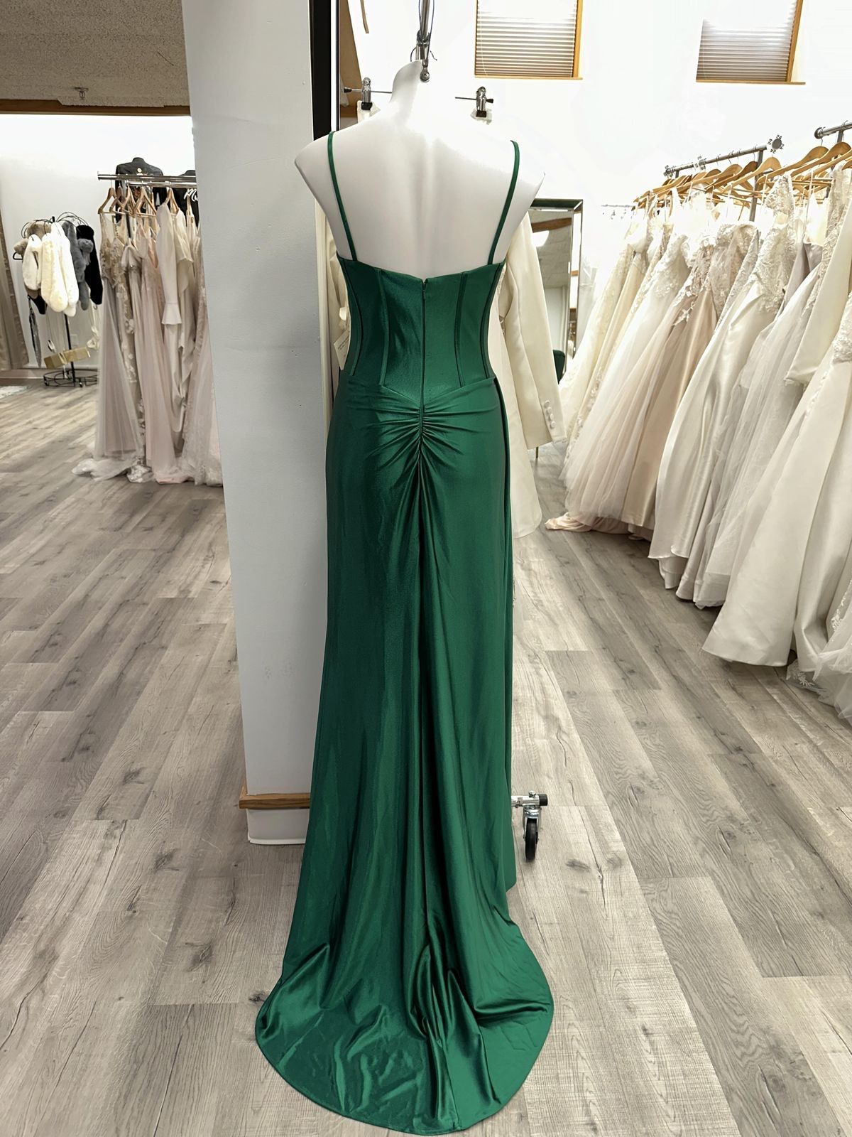 Style DM 11044 Dave and Johnny Size 10 Emerald Green Side Slit Dress on Queenly