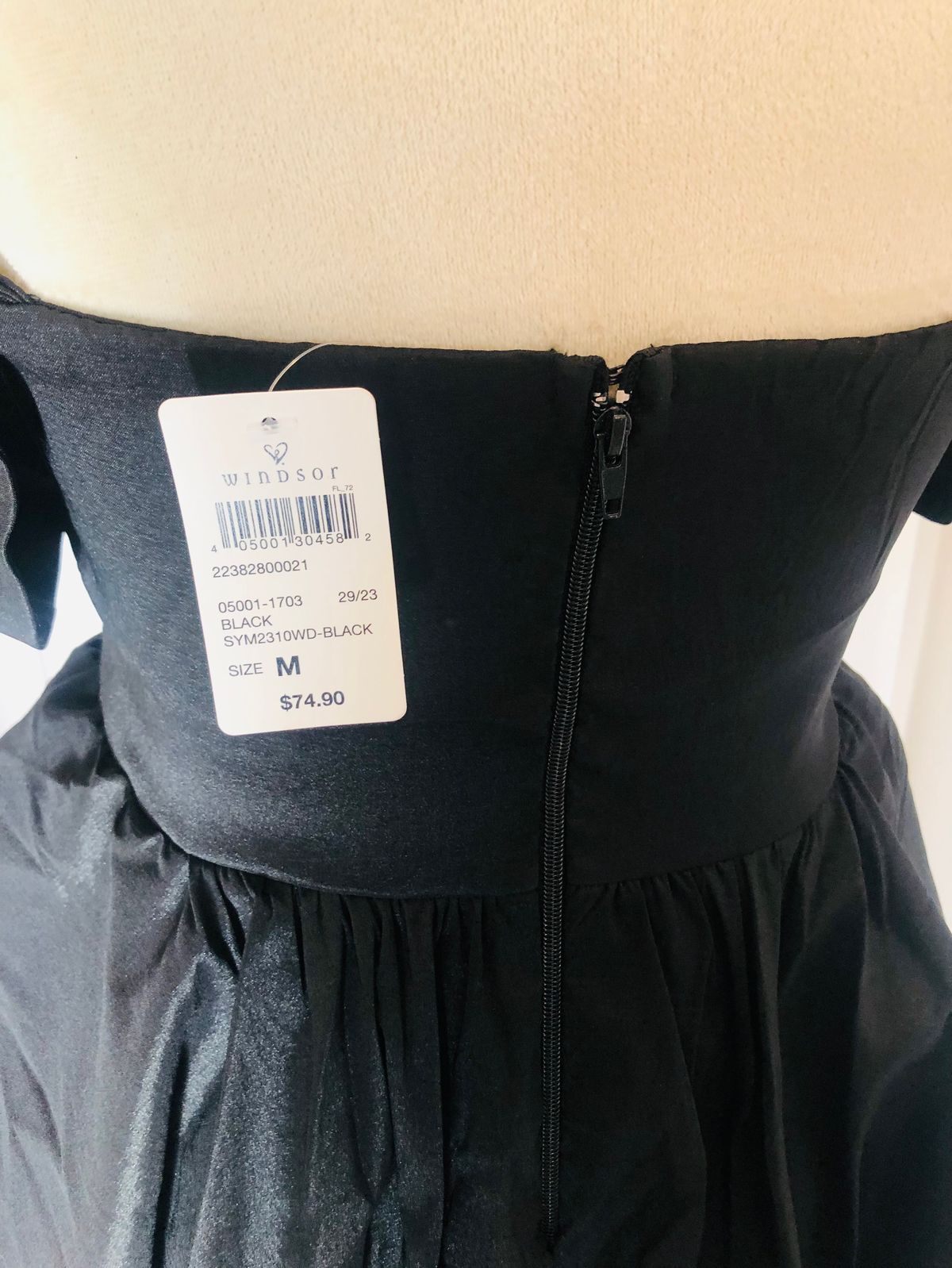 Windsor Size M Homecoming Cap Sleeve Black Cocktail Dress on Queenly