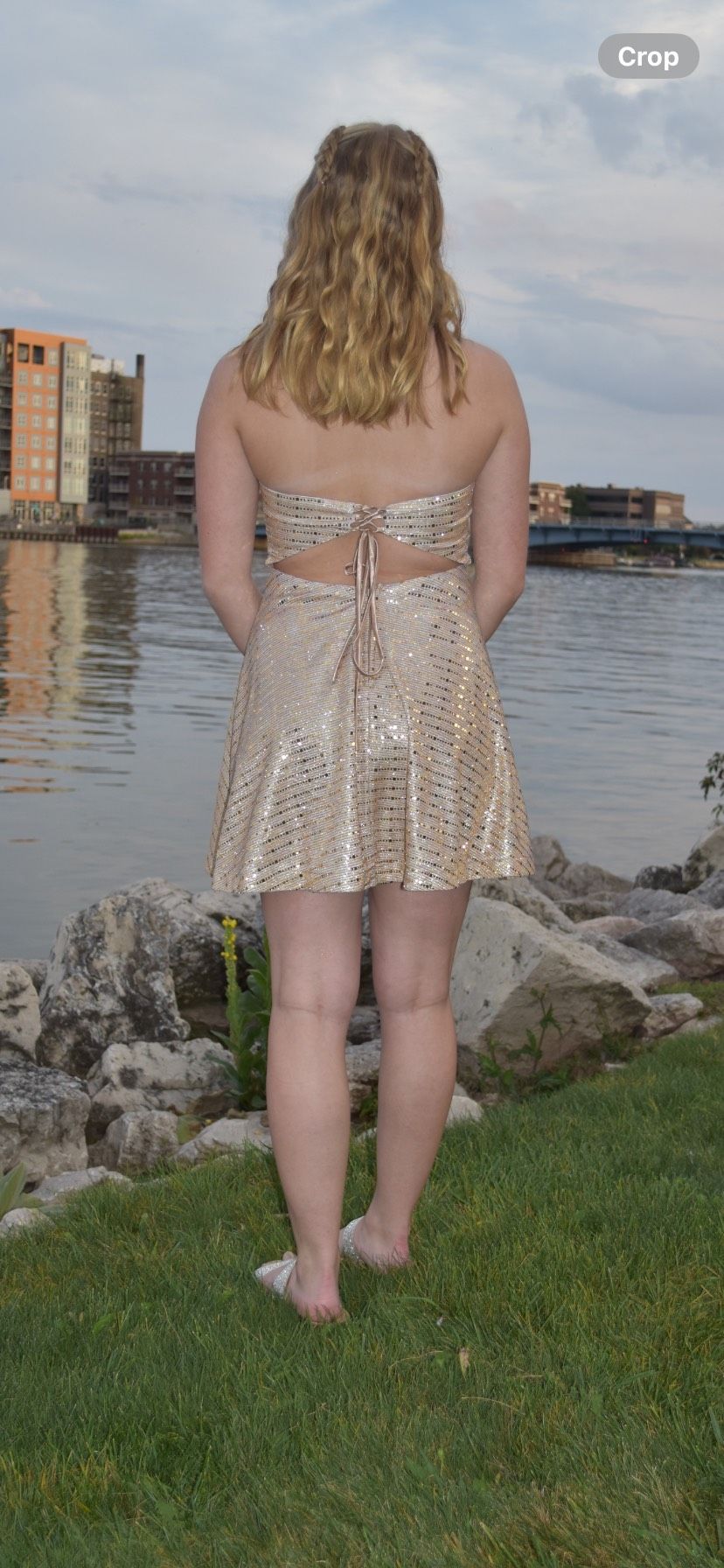 Size 4 Homecoming Plunge Gold Cocktail Dress on Queenly