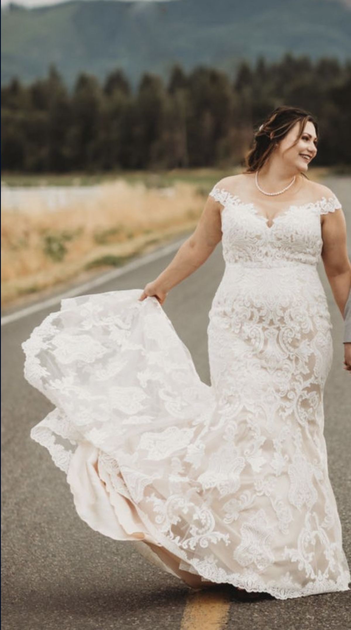 Allure Bridals Plus Size 20 White Dress With Train on Queenly