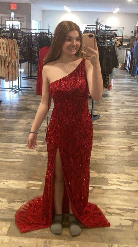 Ashley Lauren Size 4 Prom One Shoulder Red Side Slit Dress on Queenly