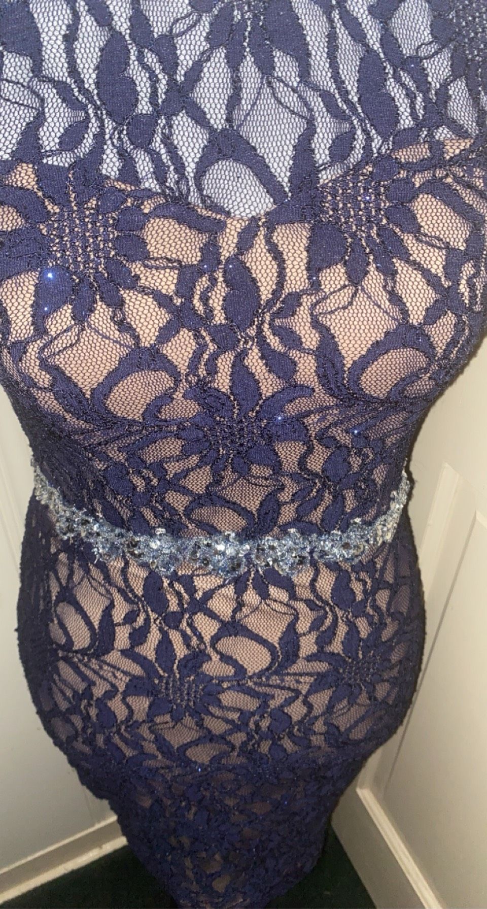 Size 4 Prom Lace Royal Blue Cocktail Dress on Queenly