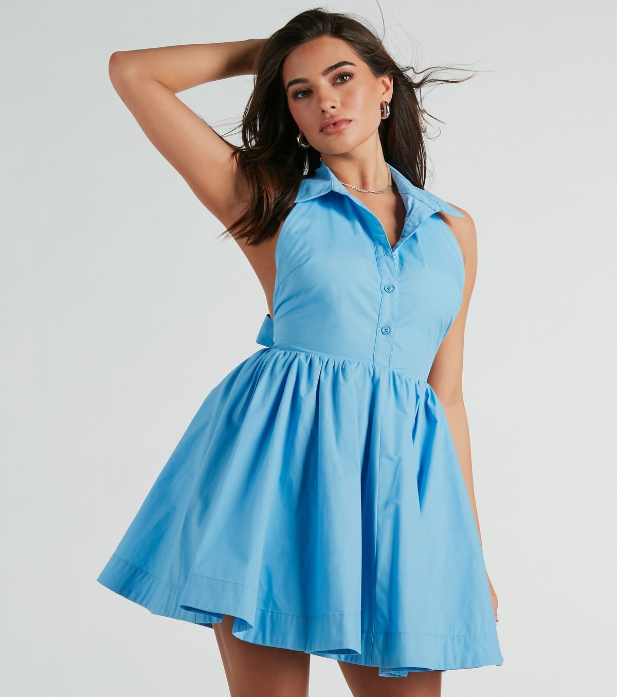 Style 05102-5616 Windsor Size M High Neck Blue Cocktail Dress on Queenly