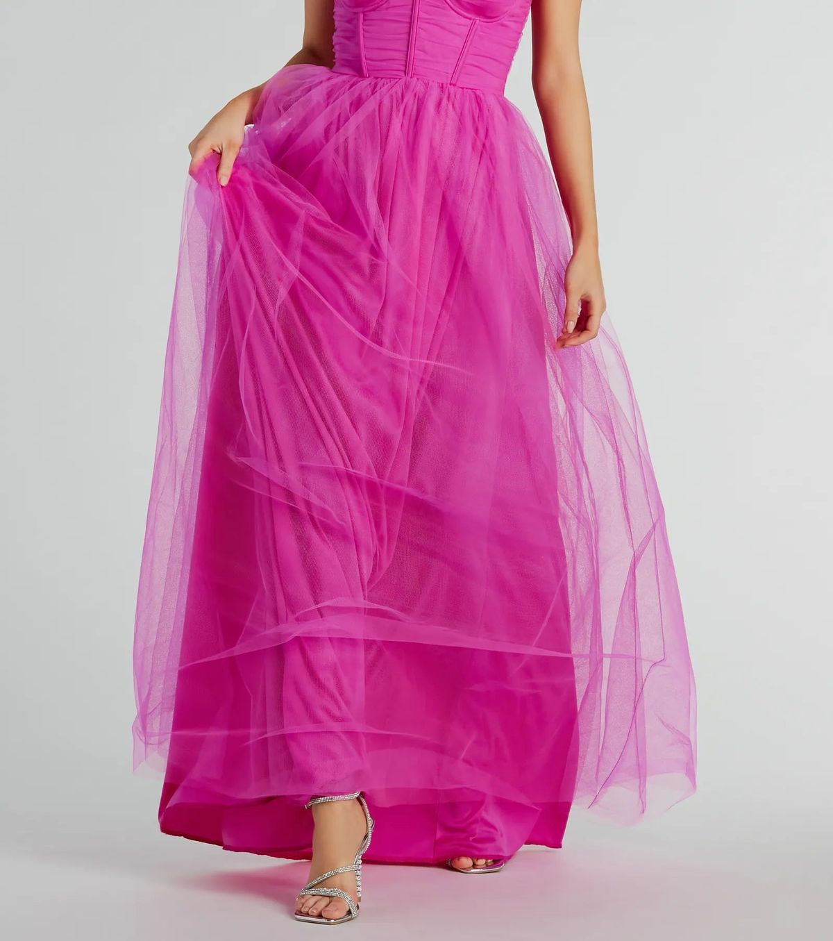 Style 05002-8106 Windsor Size M Prom Pink Floor Length Maxi on Queenly