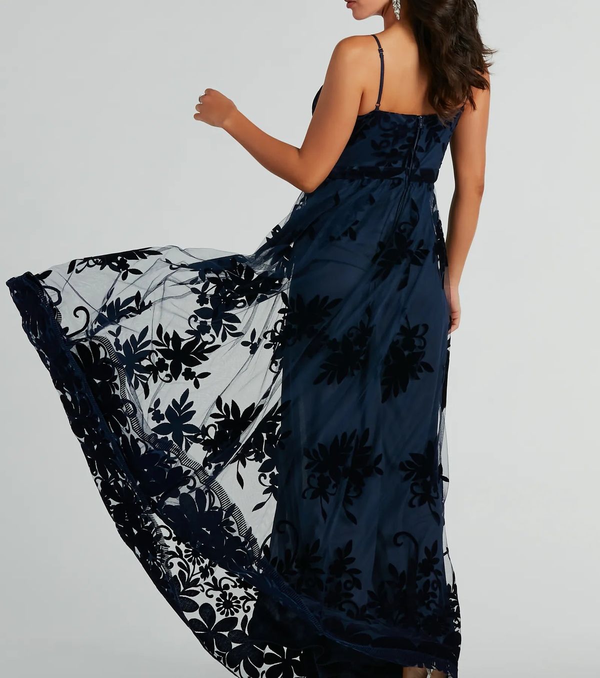 Style 05002-8132 Windsor Size XS Prom Velvet Blue Floor Length Maxi on Queenly