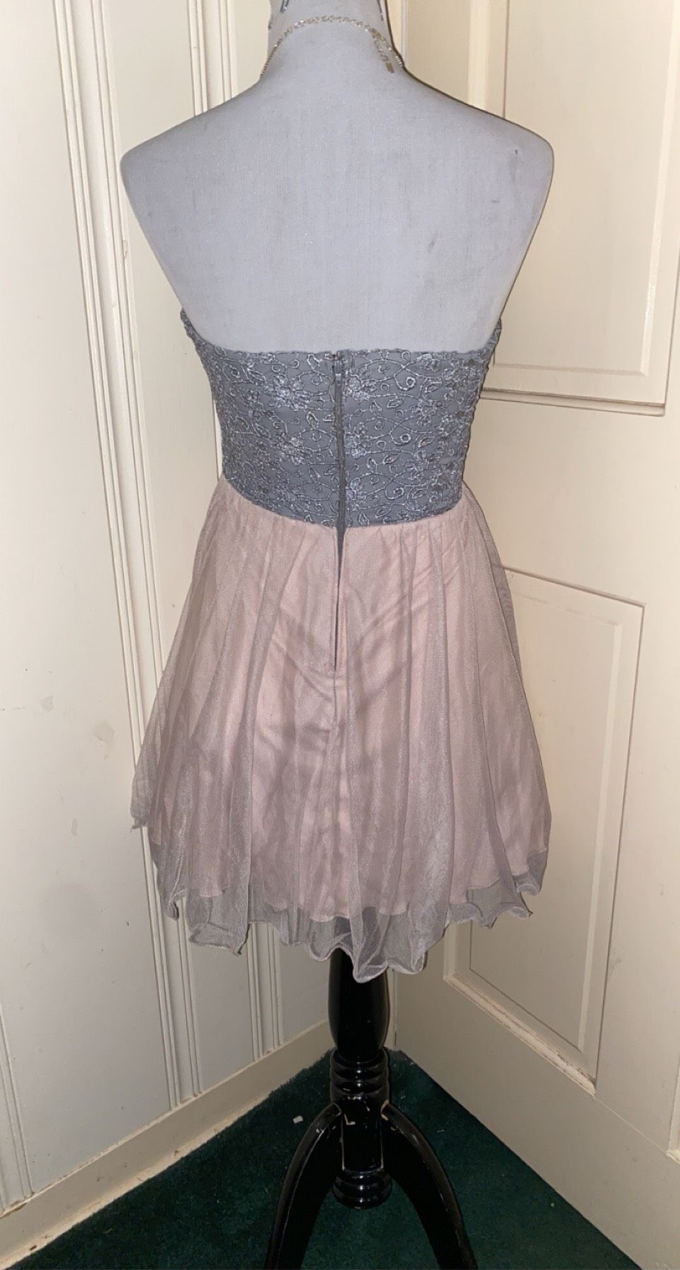 Size 4 Homecoming Strapless Lace Light Pink Cocktail Dress on Queenly