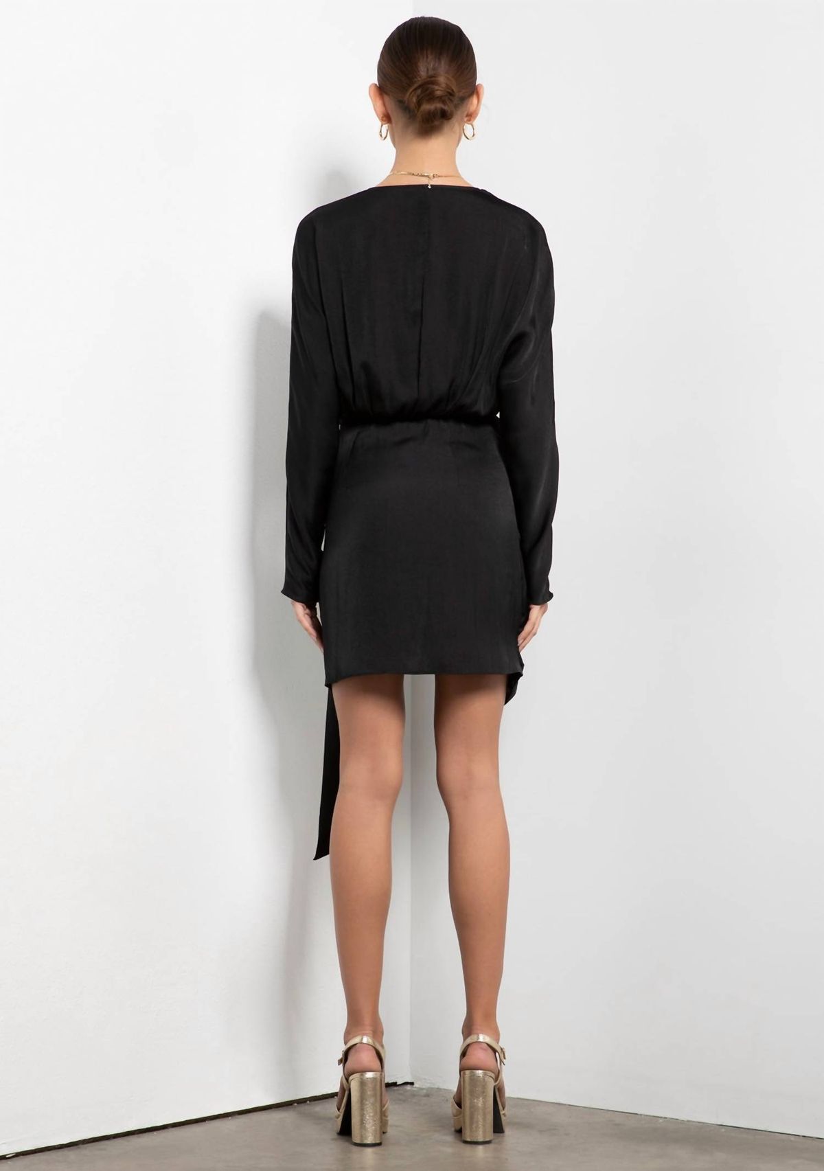 Style 1-2332811107-2696 Tart Collections Size L Long Sleeve Satin Black Cocktail Dress on Queenly