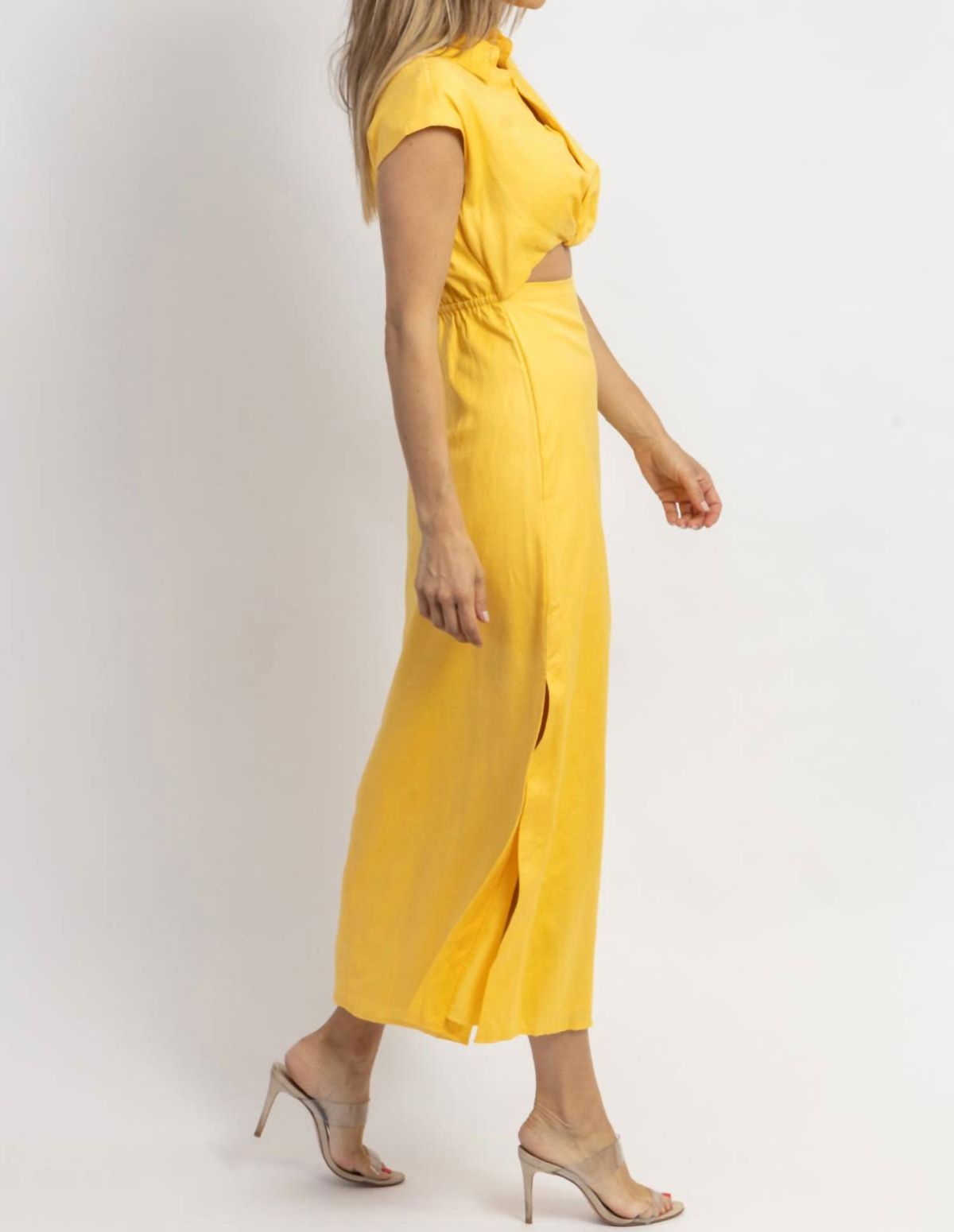 Style 1-3689907060-2696 Aaron & Amber Size L High Neck Yellow Cocktail Dress on Queenly