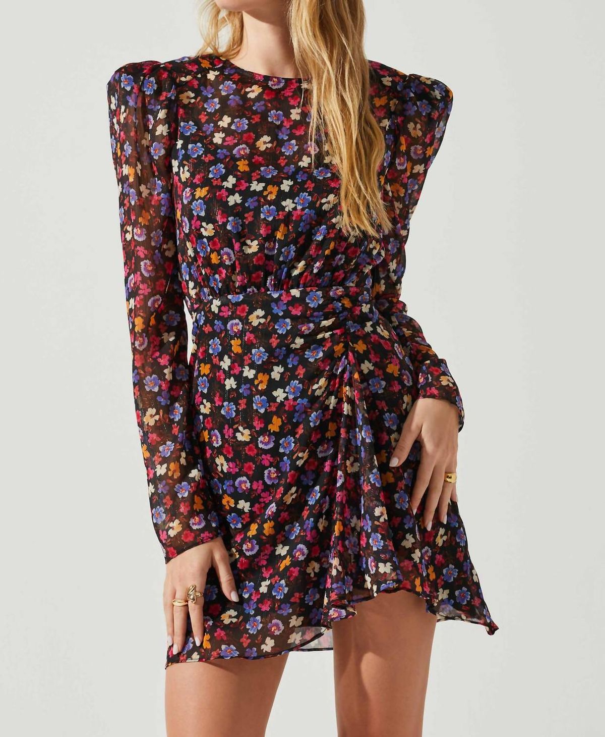 Style 1-850327642-2901 ASTR Size M Long Sleeve Floral Multicolor Cocktail Dress on Queenly