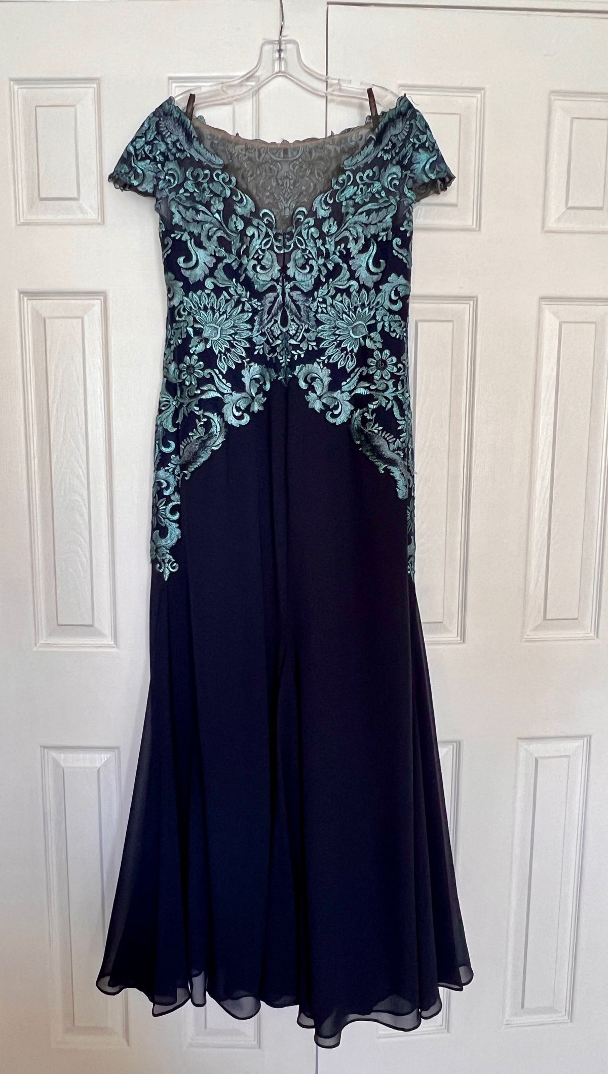 Style 216691 Cameron Blake Size 14 Cap Sleeve Lace Navy Blue A-line Dress on Queenly