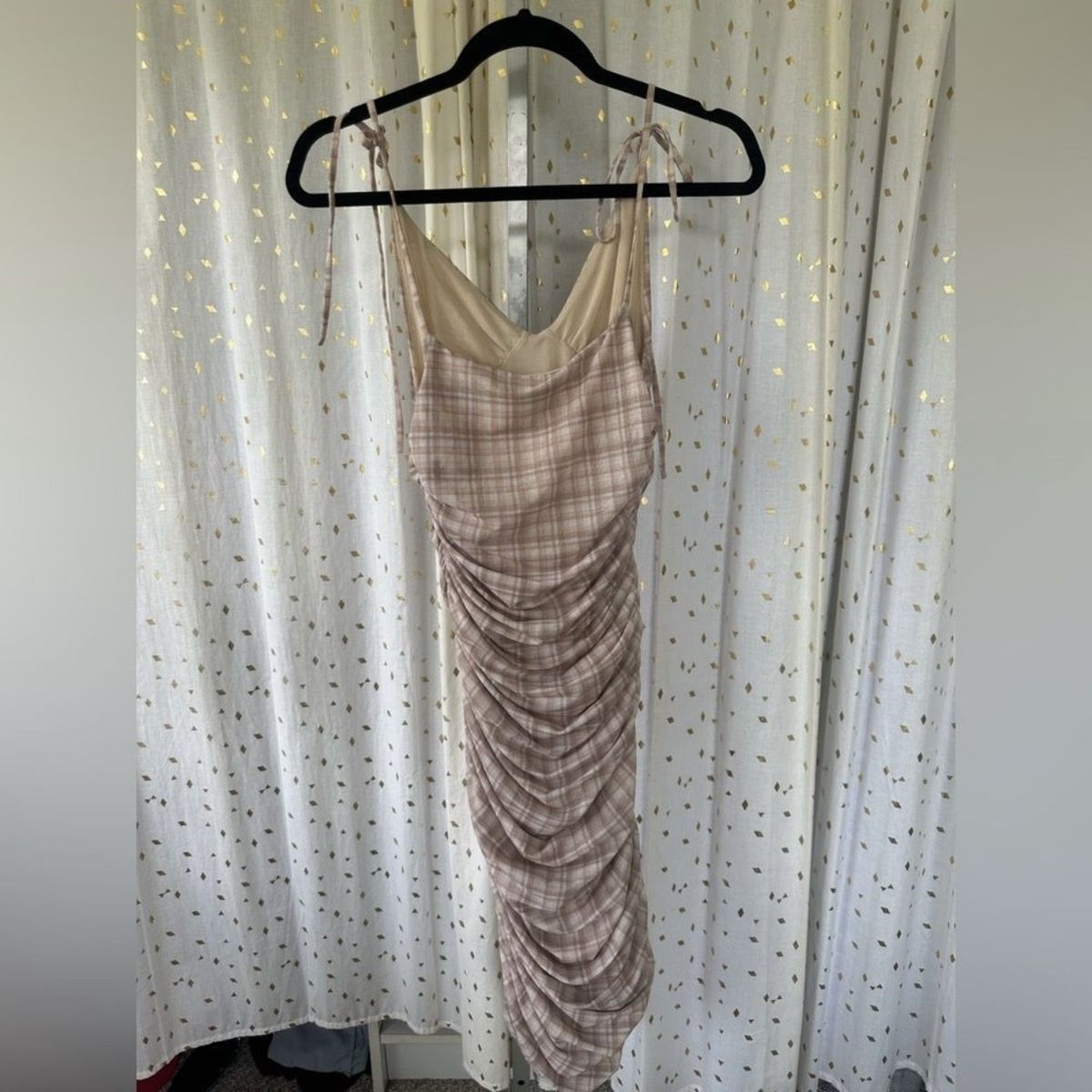 Aritzia Size M Wedding Guest Plunge Sheer Nude Cocktail Dress on Queenly