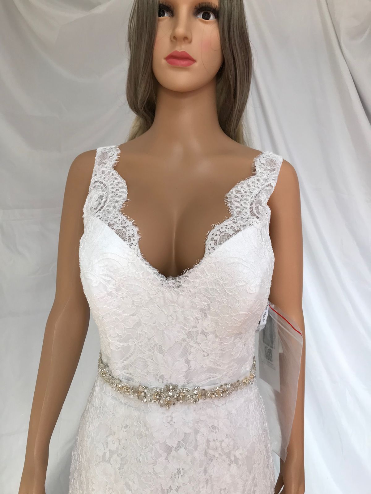 Style 776015 MoriLee Plus Size 16 Wedding Plunge Lace White Mermaid Dress on Queenly