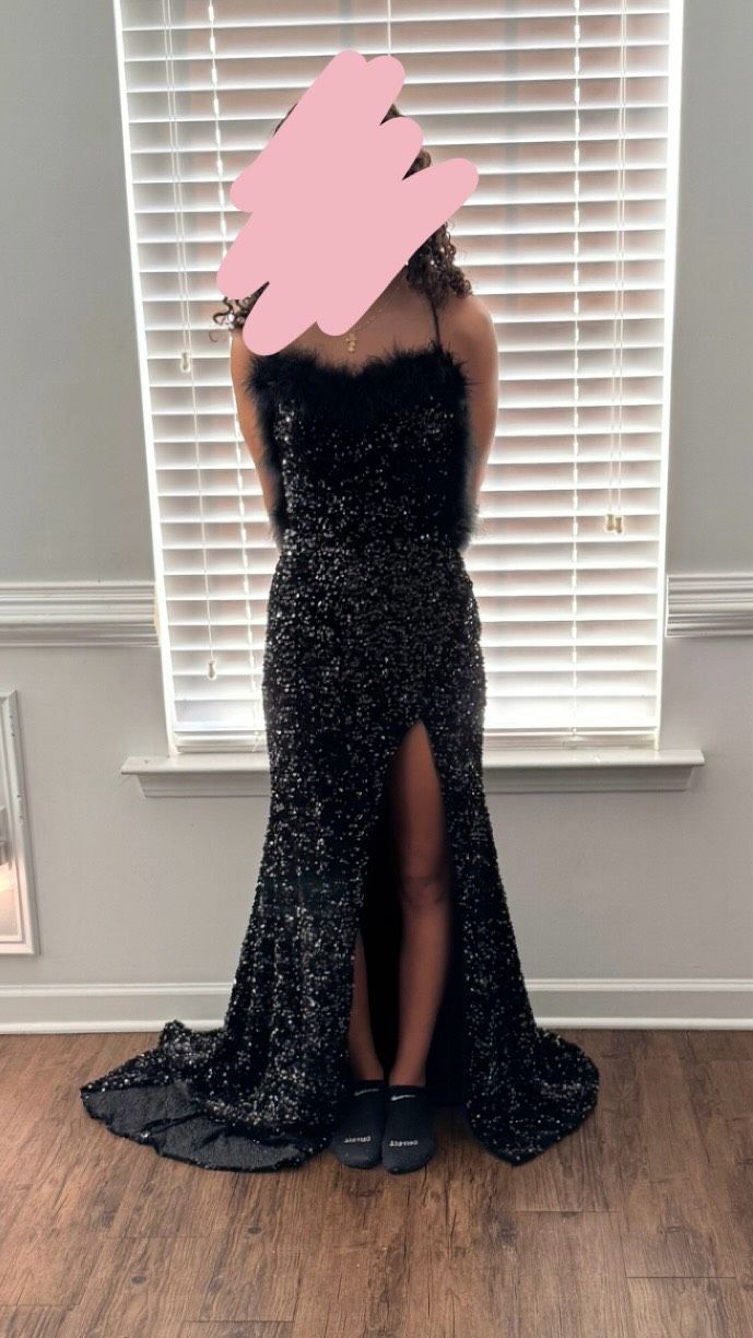 Sherri Hill Size 2 Prom Black A-line Dress on Queenly