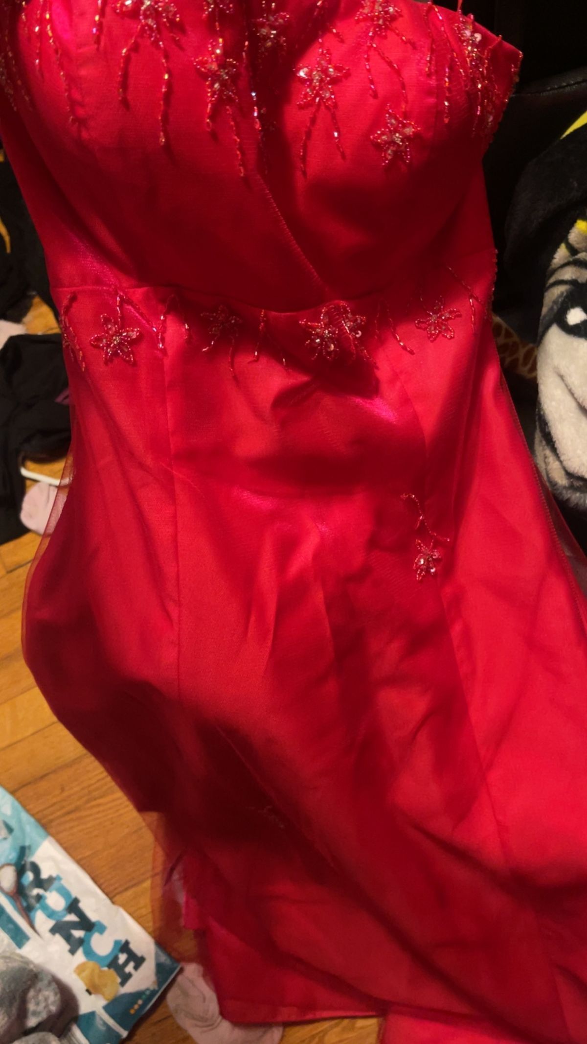 Size 6 Prom Red A-line Dress on Queenly