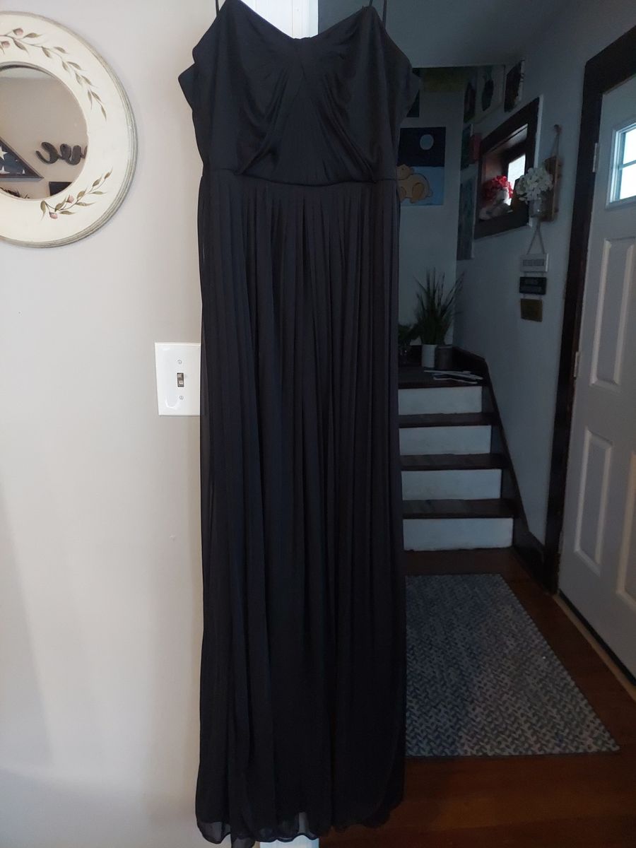 David's Bridal Size 8 Prom Black A-line Dress on Queenly