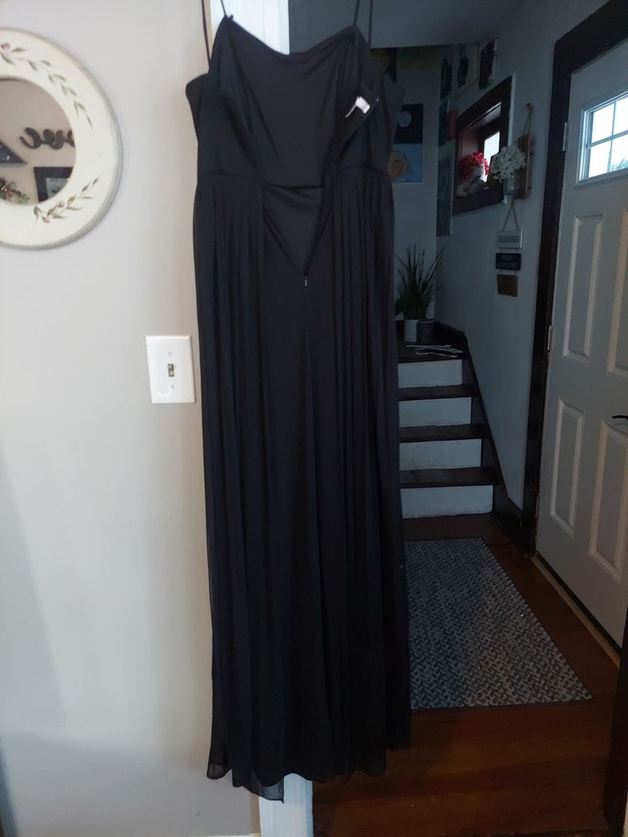 David's Bridal Size 8 Prom Black A-line Dress on Queenly