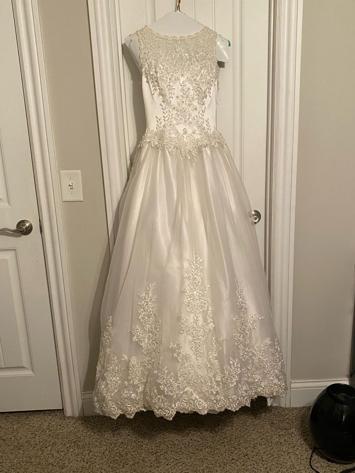 Ginza Collection Size 10 Pageant High Neck White Ball Gown on Queenly