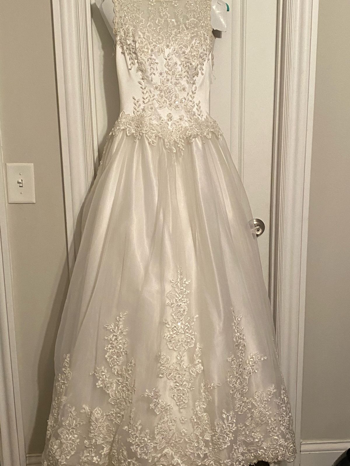 Ginza Collection Size 10 Pageant High Neck White Ball Gown on Queenly