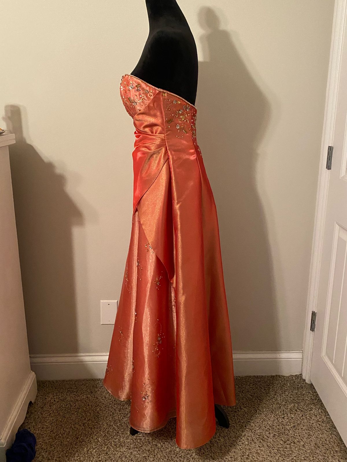 Morgan and Co Size 8 Prom Strapless Orange A-line Dress on Queenly