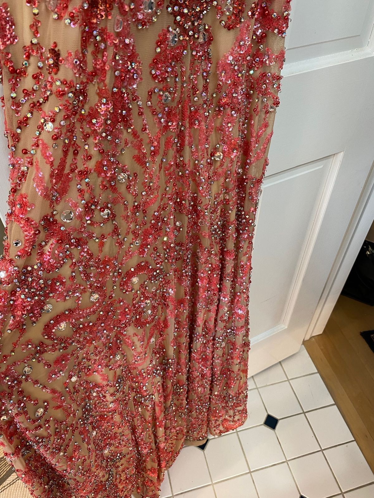 Sherri Hill Size 6 Prom Plunge Sequined Coral Floor Length Maxi on Queenly