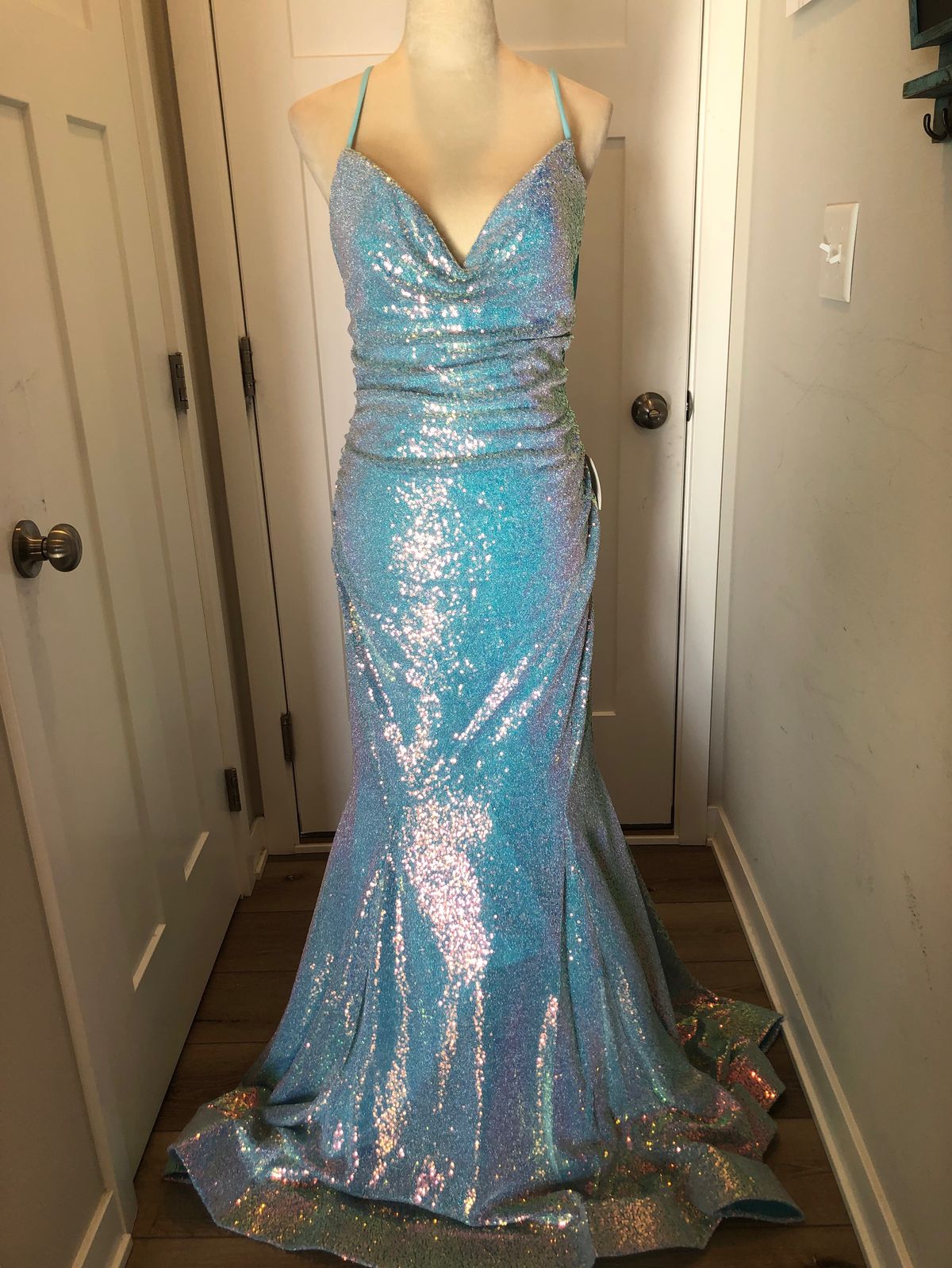 Cinderella Divine Size 8 Plunge Blue Mermaid Dress on Queenly