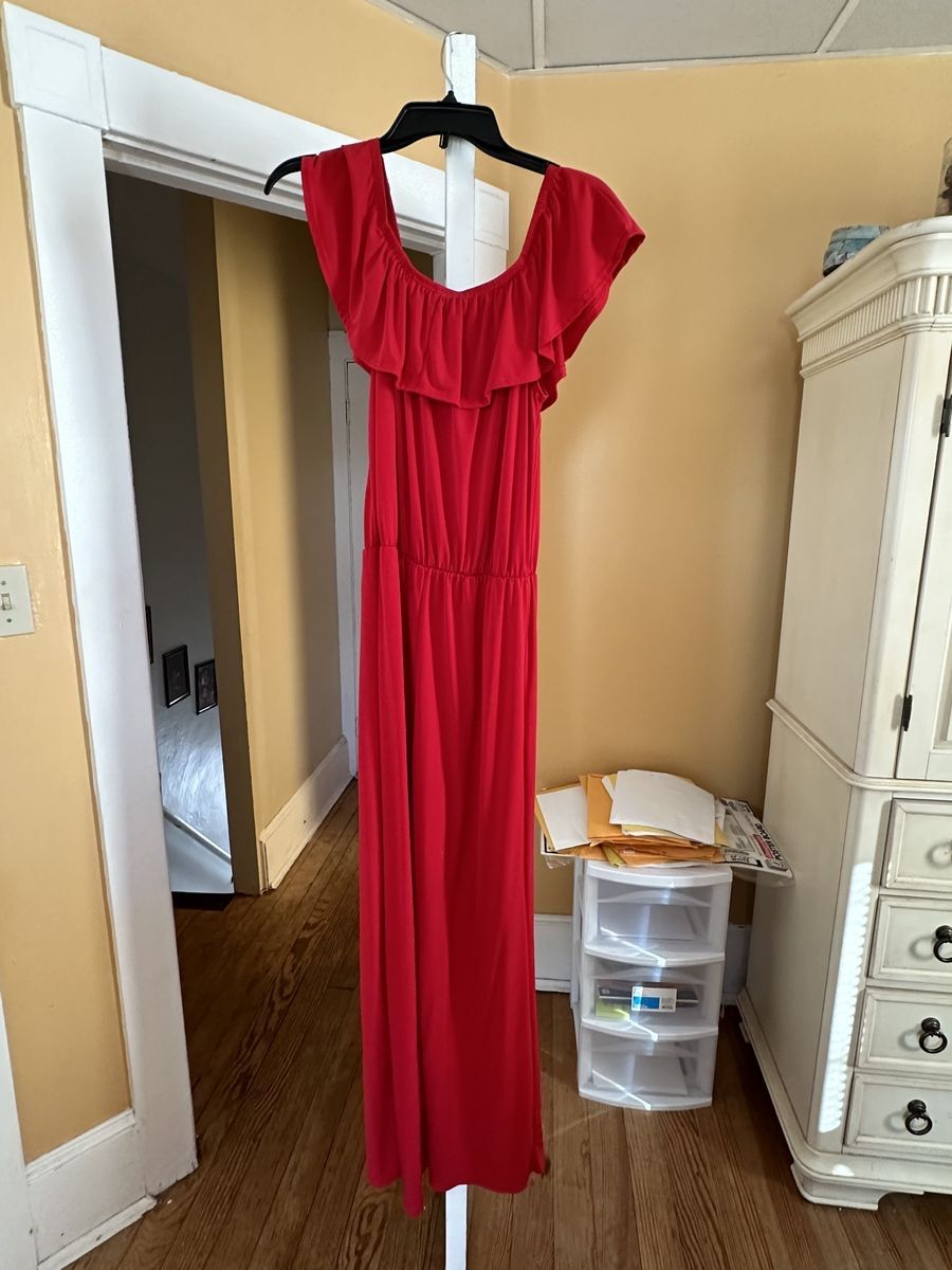 Size M Wedding Guest Off The Shoulder Red Formal Jumpsuit on Queenly