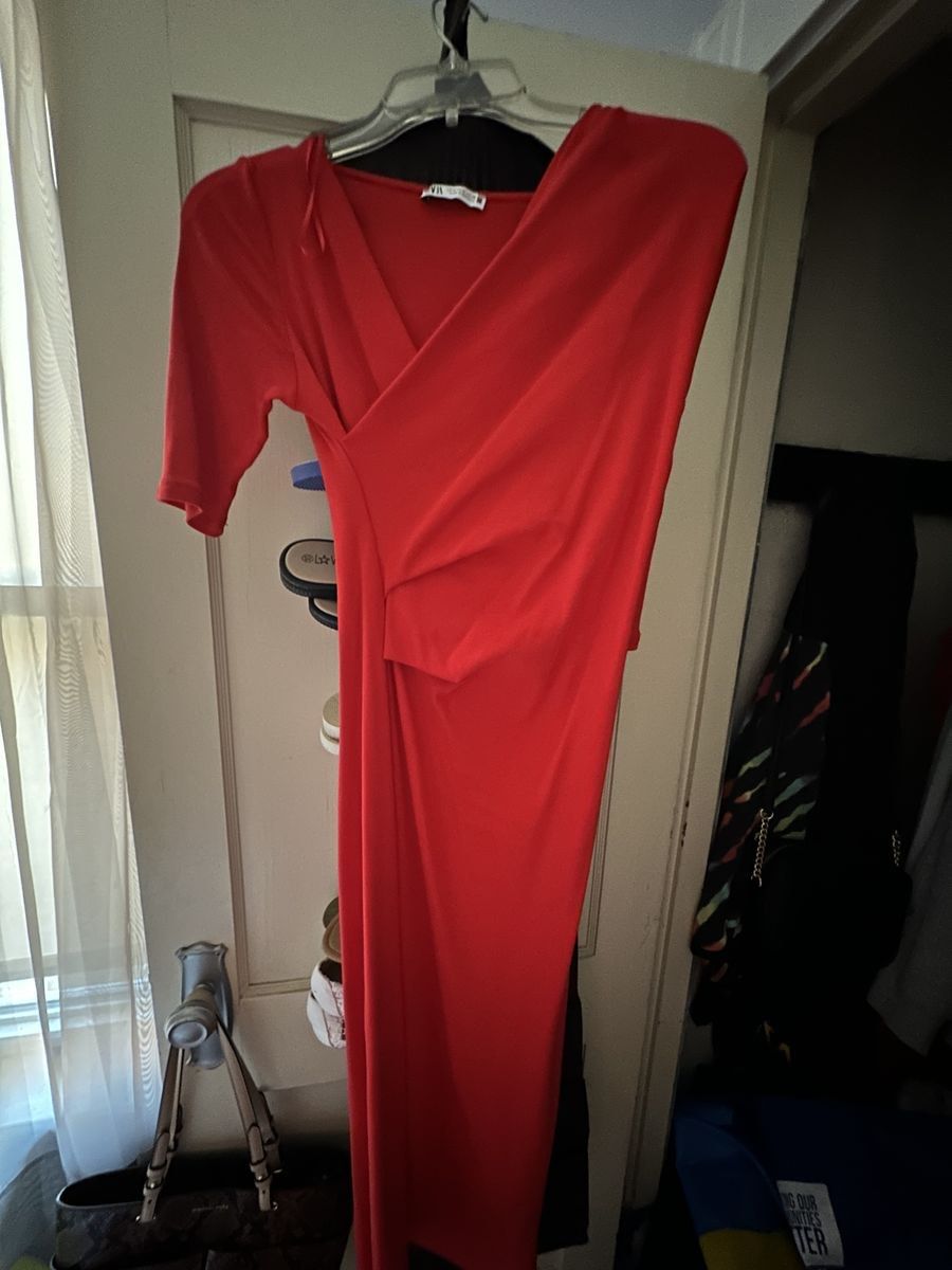 Zara Size M Homecoming Long Sleeve Red Side Slit Dress on Queenly