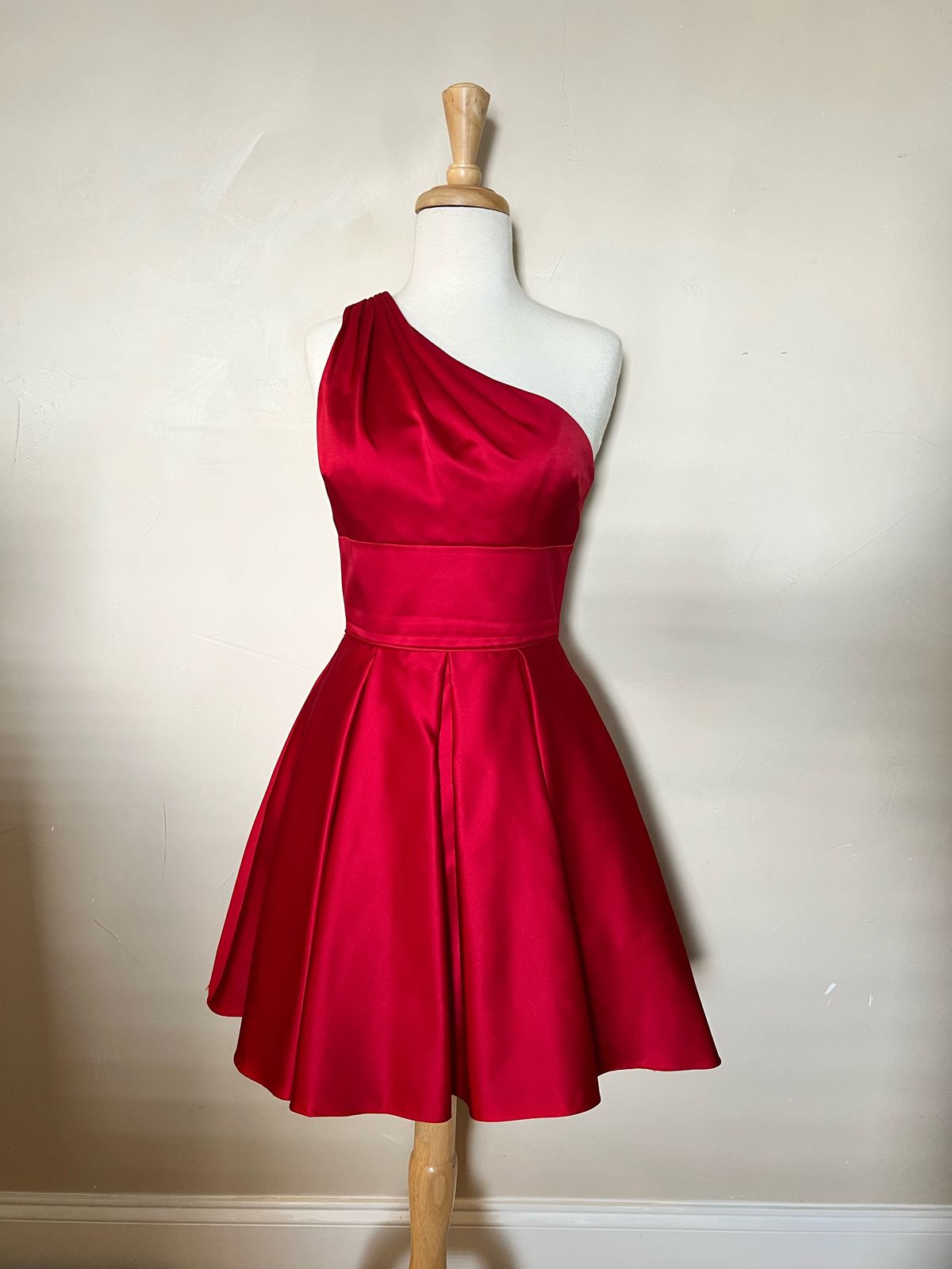 Blondie Nites Size S Homecoming One Shoulder Red Cocktail Dress on Queenly